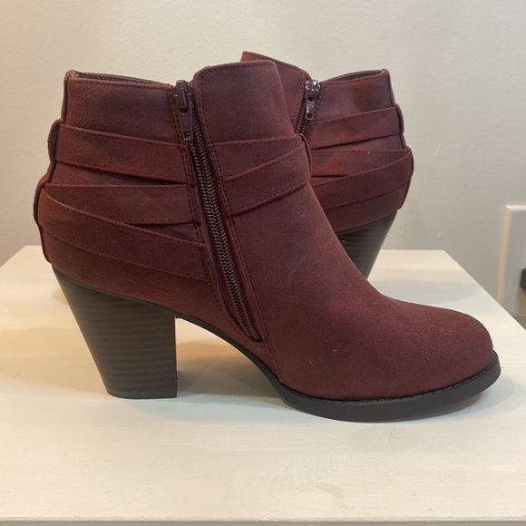 Burgundy Ankle Boots Like New! - Picture 2 of 10